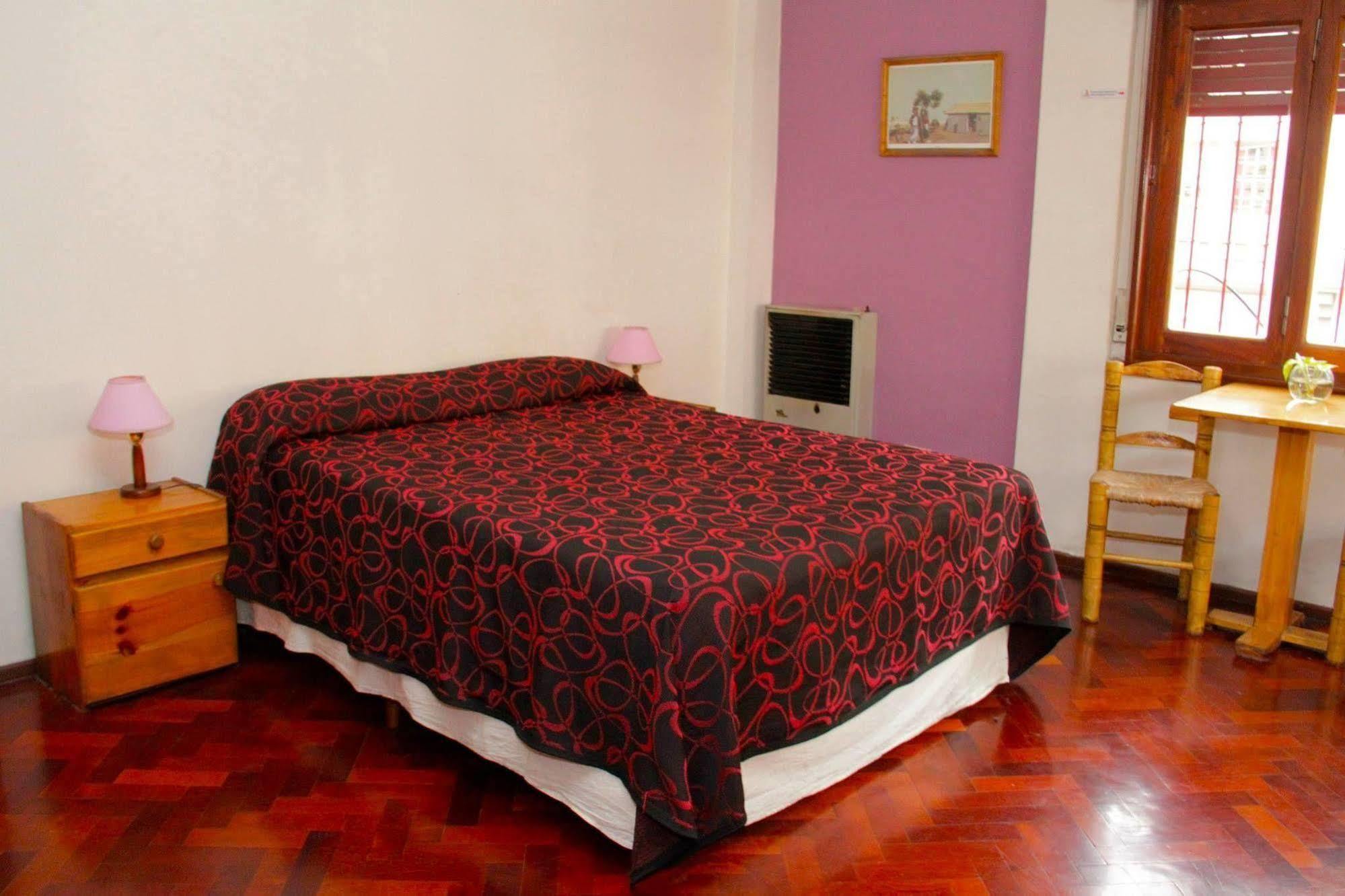 Hostal Confluencia Mendoza Eksteriør billede